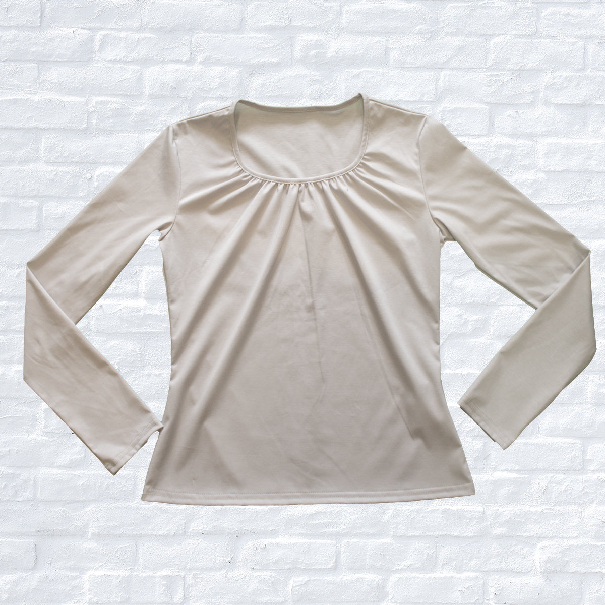 mashaページ SY2204-TOP ギャザーネック長袖T-shirt Beige – MASHA Naoko Komatsu